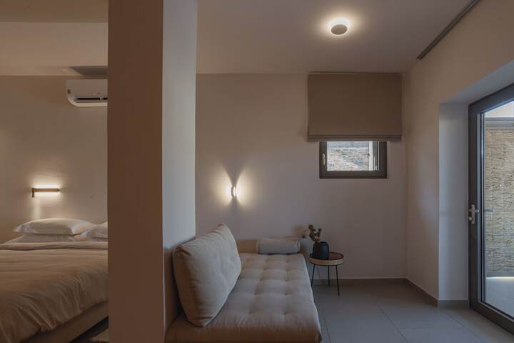 Room 14 of 87