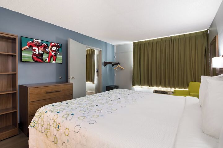 Suite 2 Queen Beds (15 of 21)
