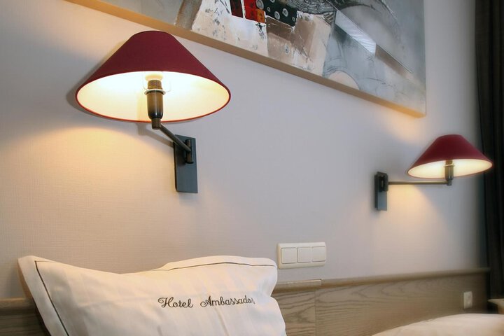 Room 13 of 47