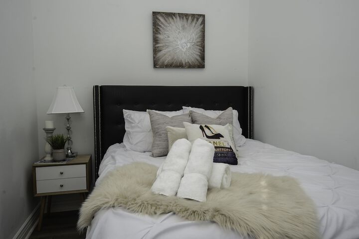 Room 3 of 35