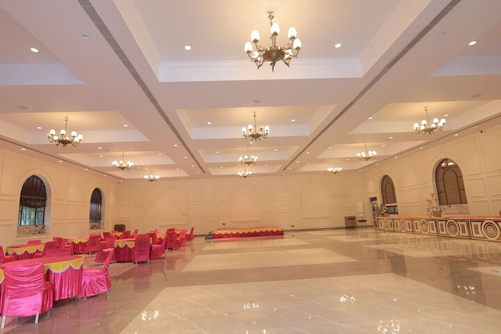 Ballroom/Hall 20 of 27
