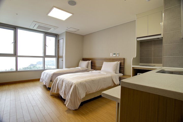 Room 21 of 48