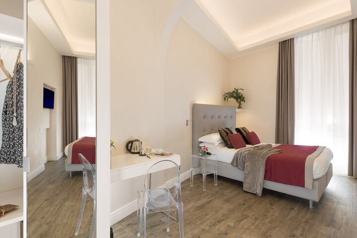 Room 42 of 94