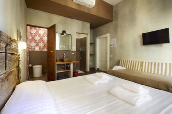 Room 2 of 45