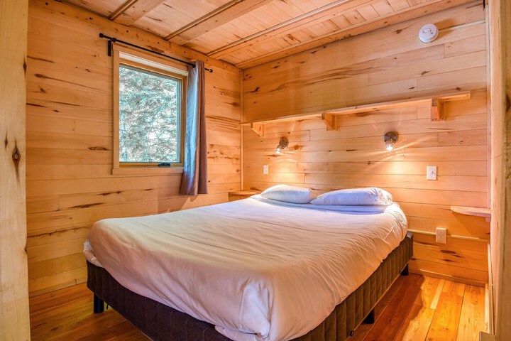 Room 4 of 23