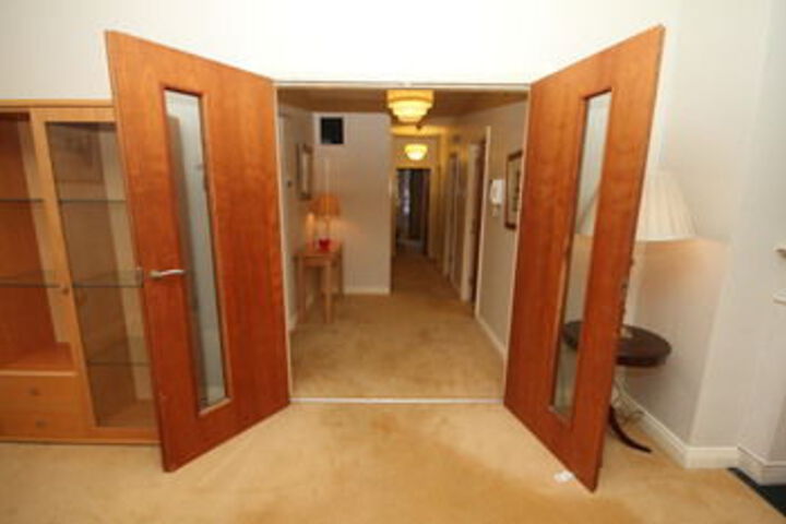 Ballroom/Hall 9 of 20