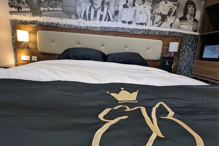 Room 98 of 117