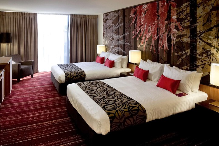 Room 102 of 237