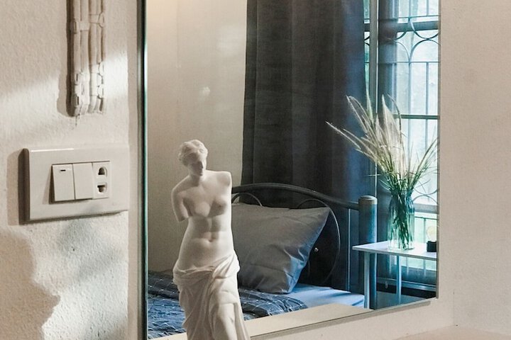 Room 14 of 64