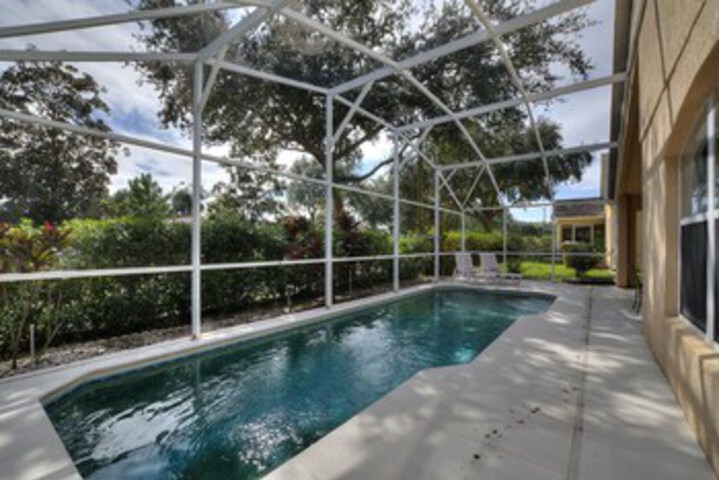 Exterior of Pool : Games Room : Garden Tub : Gated