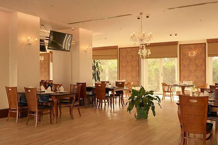 Breakfast/Coffee Service 11 of 33