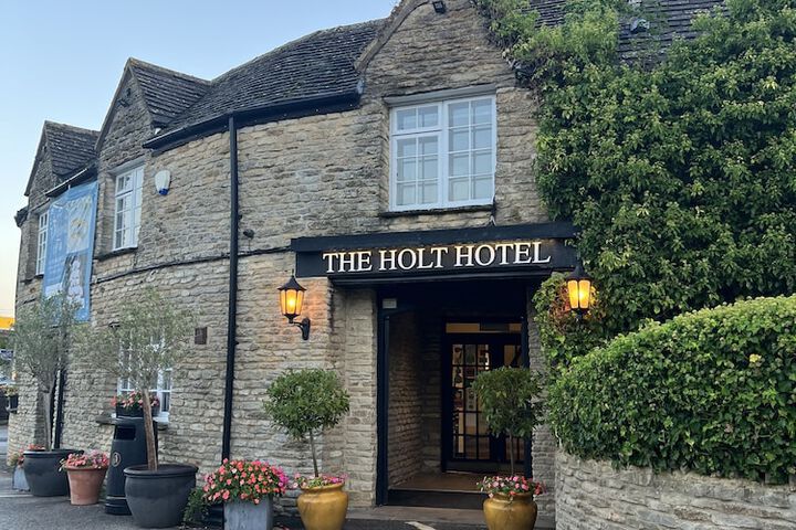 Hotel 70 of 75