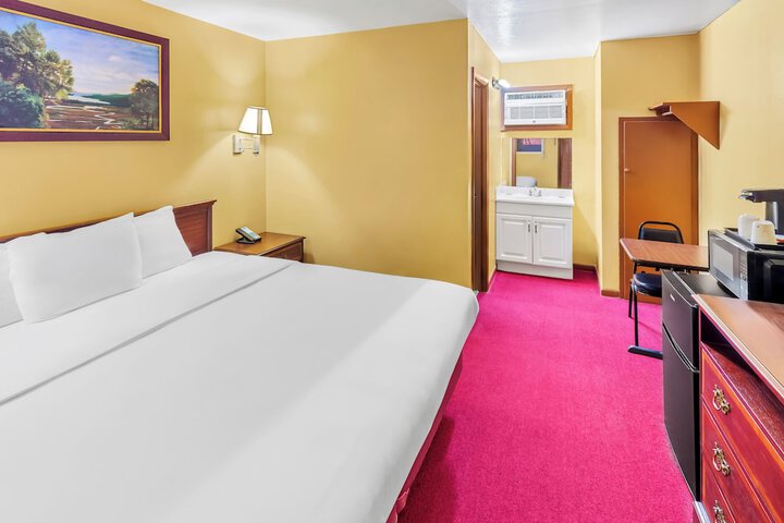 Room 11 of 22