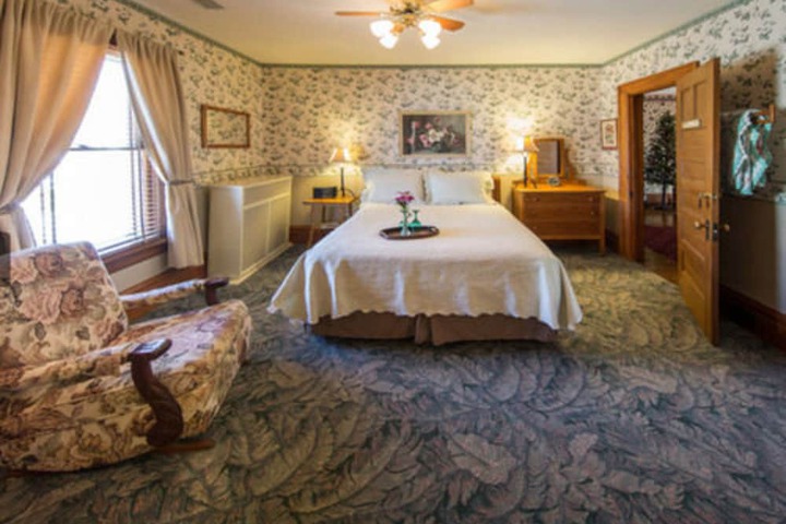 Room 5 of 30