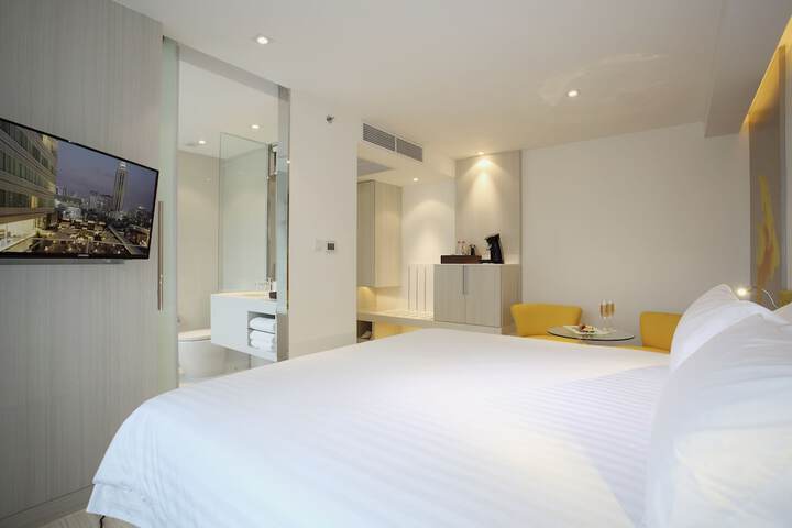 Room 9 of 140