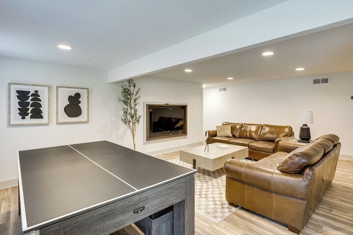 Pickleball / sport Court: Spacious Kemp Home!