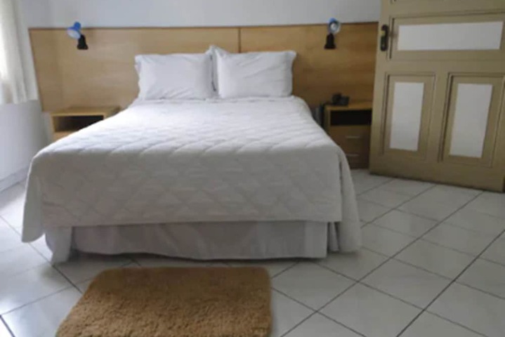 Room 15 of 48