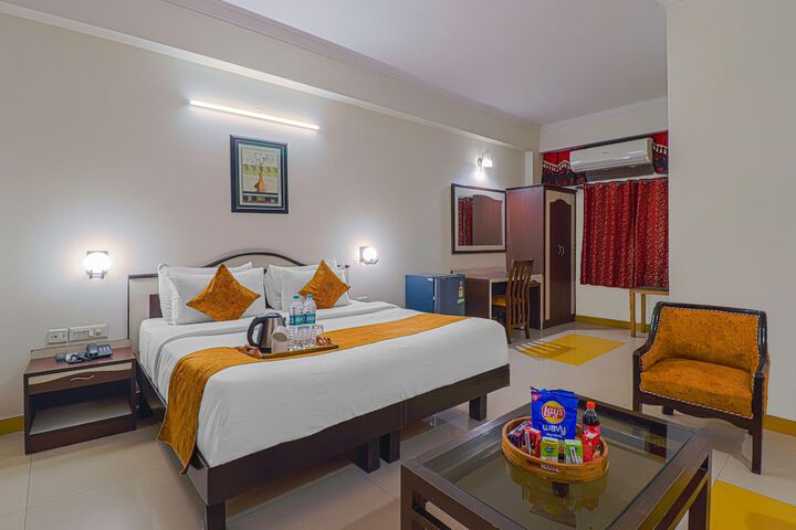 Room 28 of 40