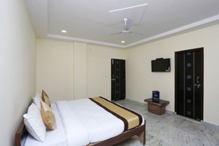 Room 7 of 23