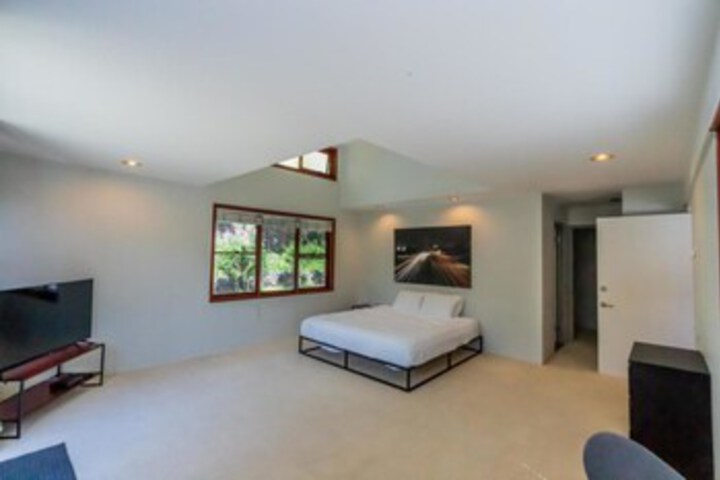 Room 36 of 44