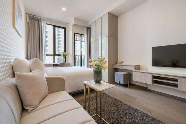Room 9 of 21