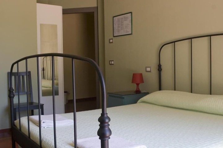 Room 7 of 69