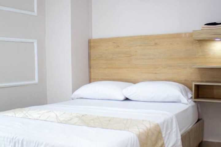 Room 17 of 19