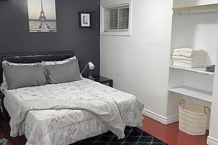 1 bedroom with private entrance
