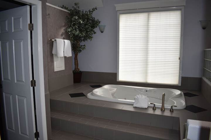 Jetted tub