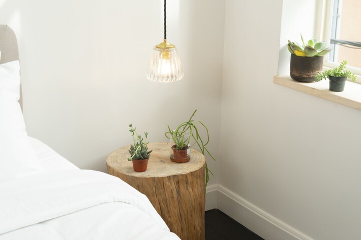 Room 9 of 38