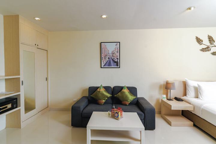 Room 15 of 34