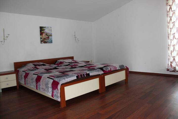 Room 10 of 57