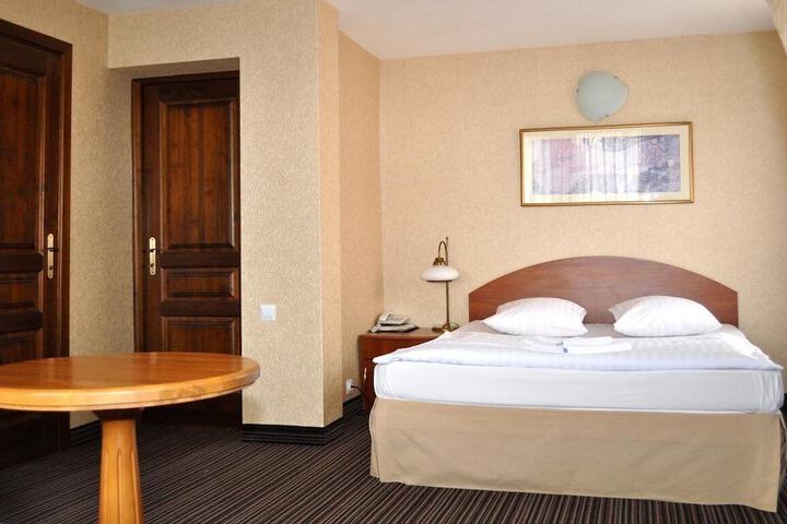 Room 14 of 62