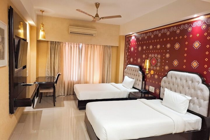 Room 32 of 111