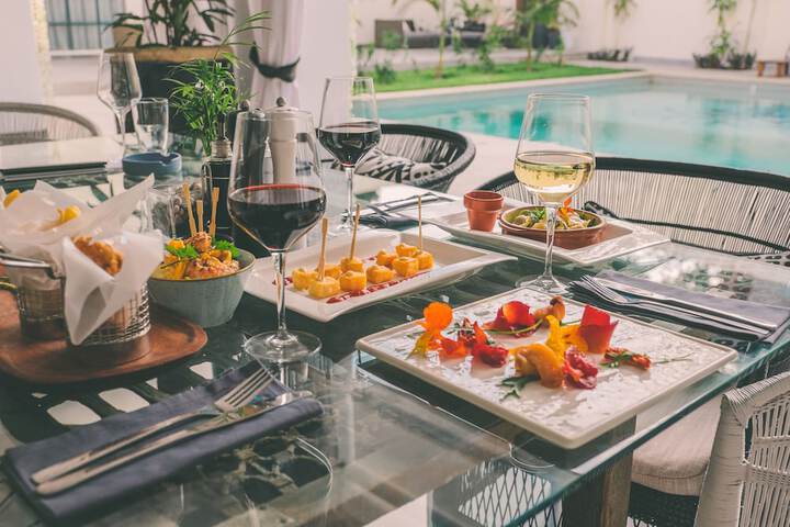 Dining 49 of 74