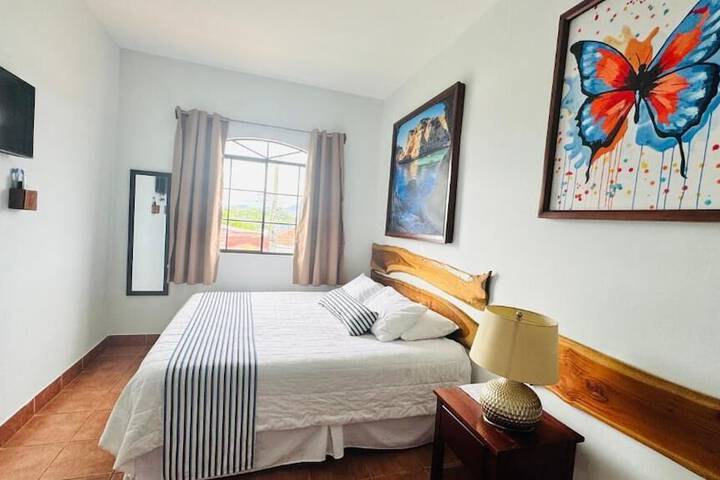 Room 10 of 20