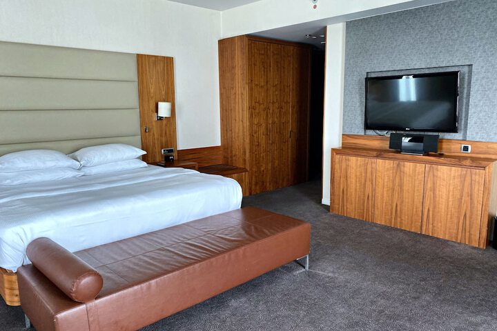 Room 8 of 59