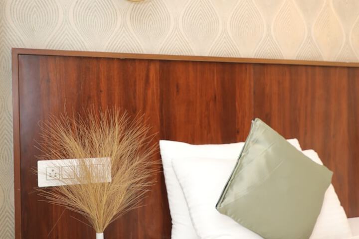 Room 14 of 34