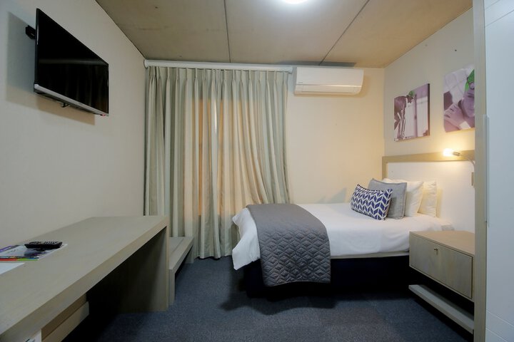 Room 2 of 19