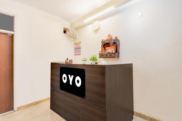 HOTEL O RAJ STAY