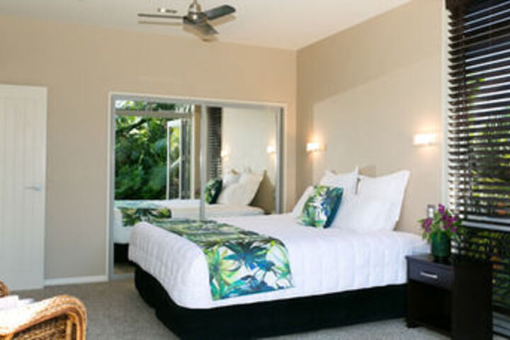 Room 6 of 22