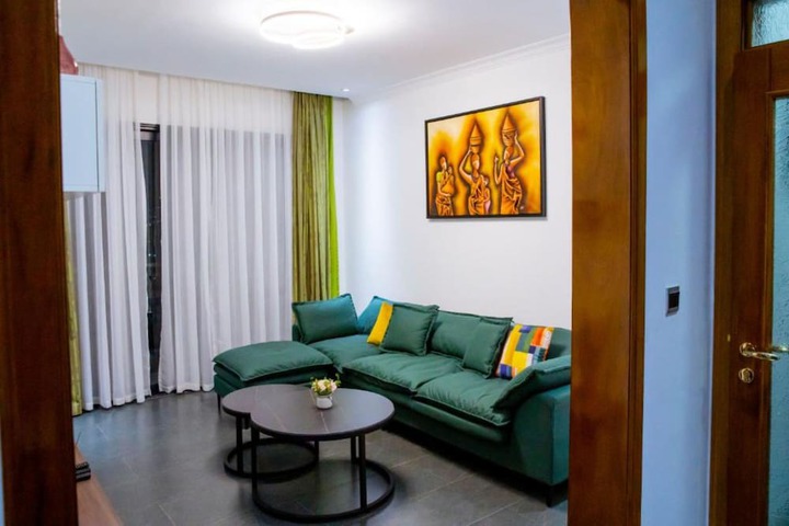 Room 21 of 37