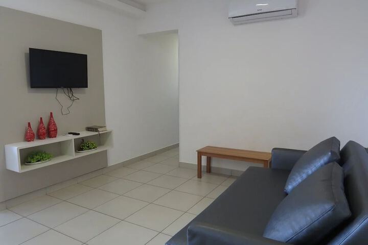 Room 52 of 146