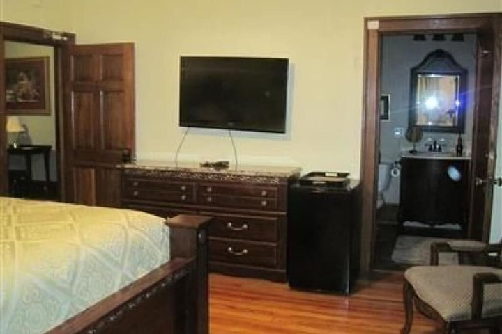 Room 3 of 30