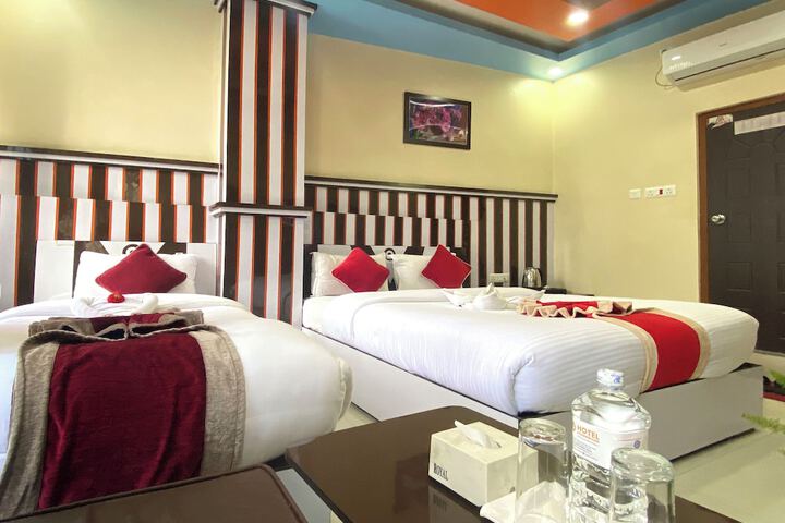 Room 44 of 94