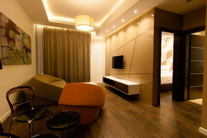 Room 45 of 140