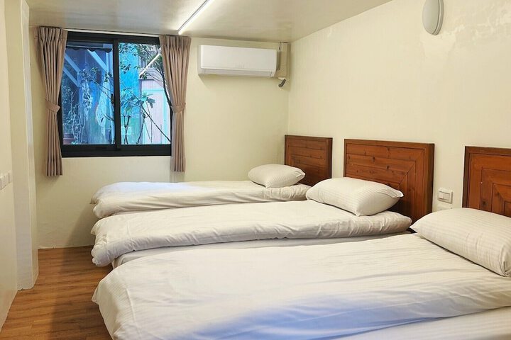 Room 20 of 35