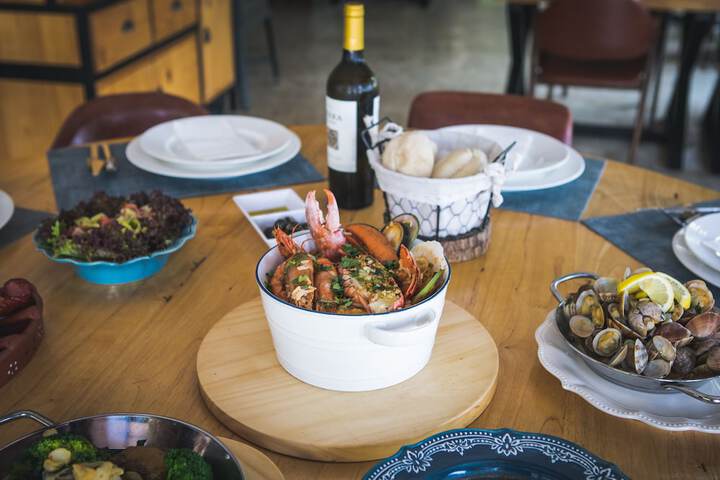 Dining 43 of 124