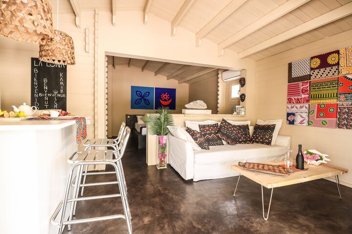 Room 25 of 65