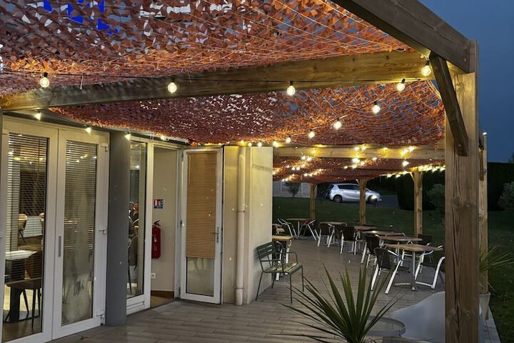 Terrace/Patio 33 of 40